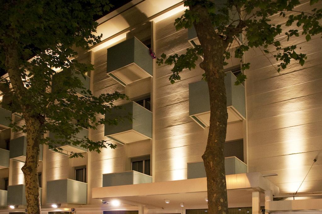 Hotel Mon Pays Riccione Esterno foto